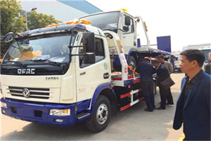 通州区汽车道路救援拖车价格